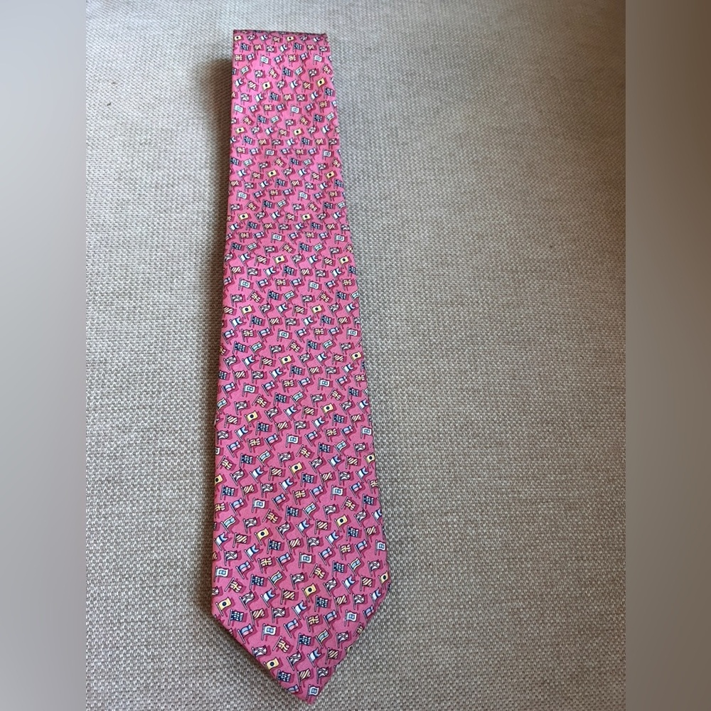 Vineyard Vines Pink Flag Pattern Tie silk made in USA